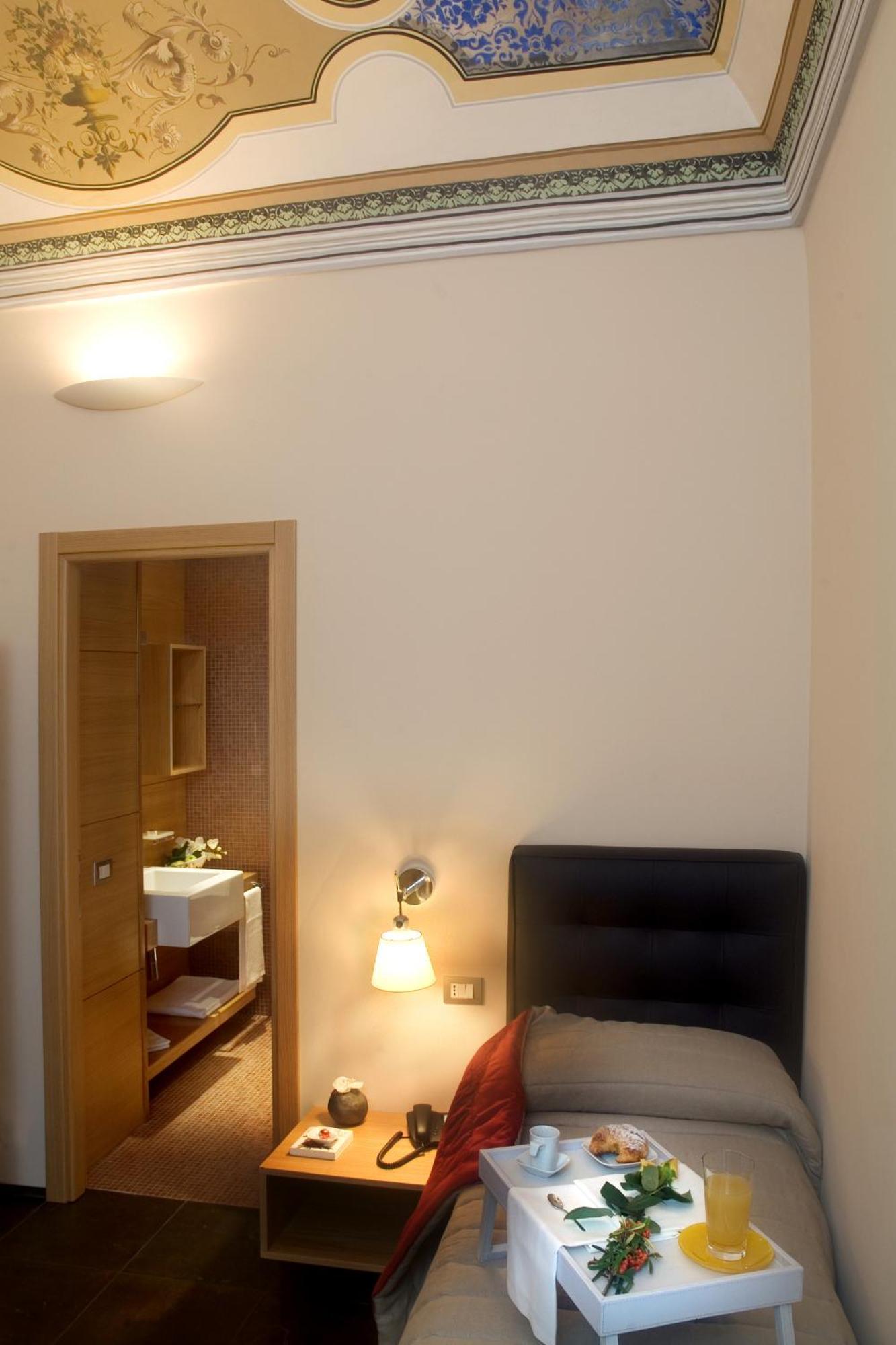 Hotel Novecento Scicli Exterior photo