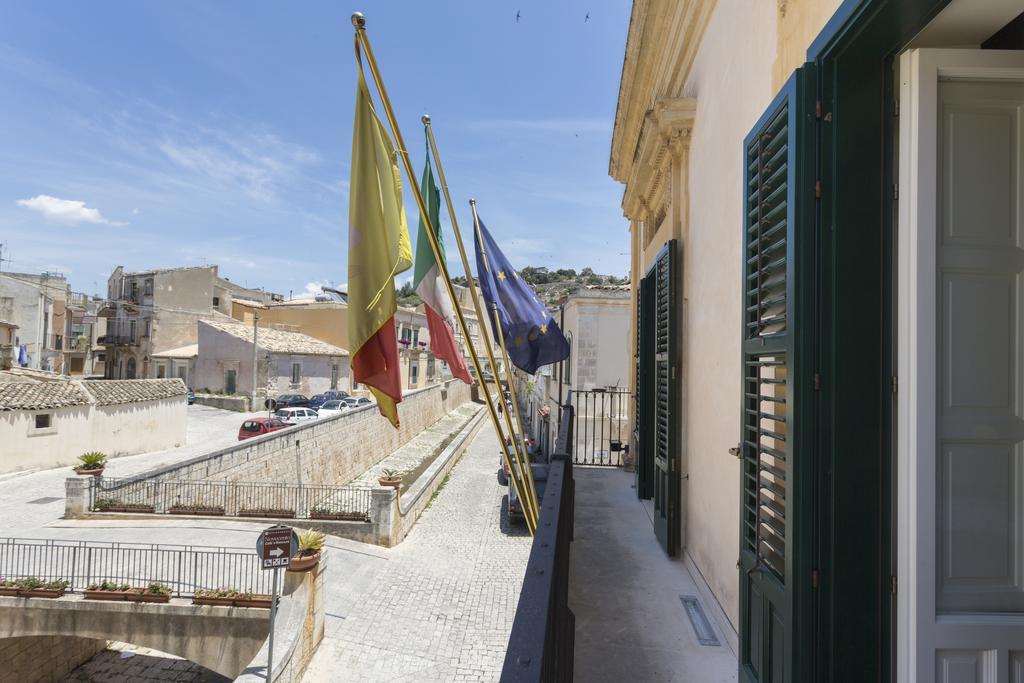 Hotel Novecento Scicli Exterior photo